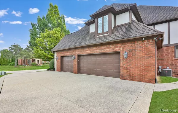 Rochester, MI 48306,5826 Murfield Drive