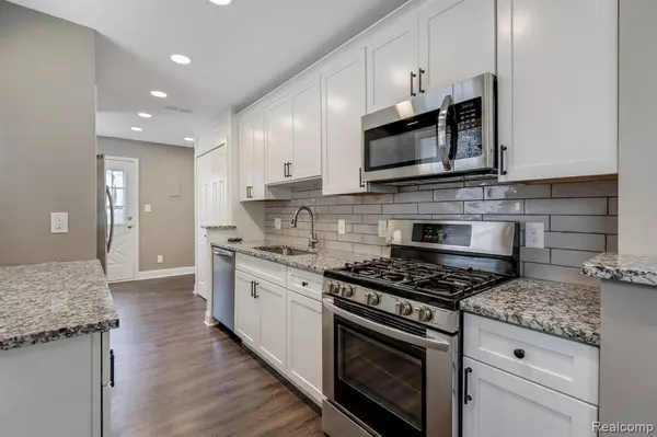 Birmingham, MI 48009,811 HUMPHREY Avenue