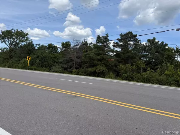 Grand Blanc, MI 48439,001 S Saginaw Street