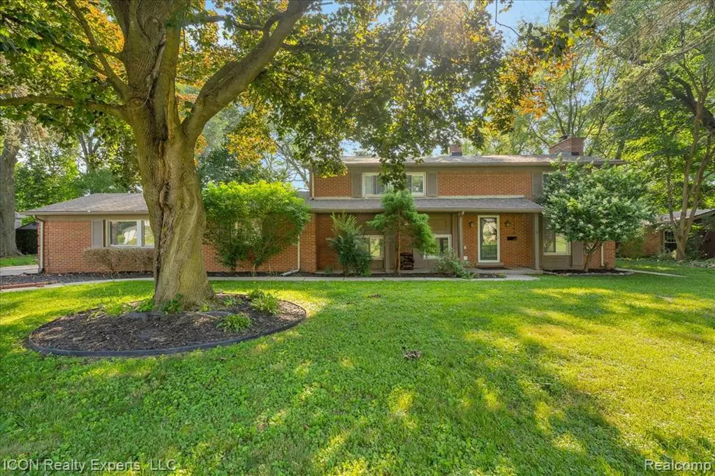 Farmington Hills, MI 48331,29998 Beacontree Street