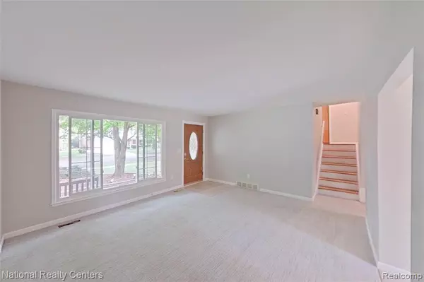 Ann Arbor, MI 48108,3212 Lockridge Drive