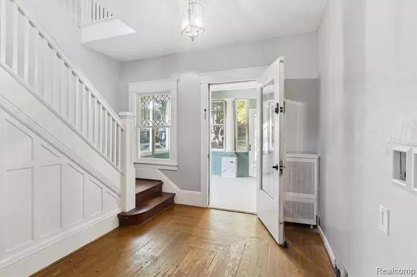 Imlay City, MI 48444,280 N Main Street