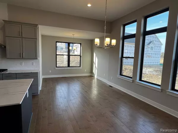 Shelby, MI 48315,13914 Leeward Drive