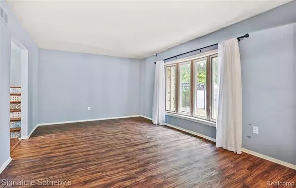 Troy, MI 48085,2089 Topaz Drive