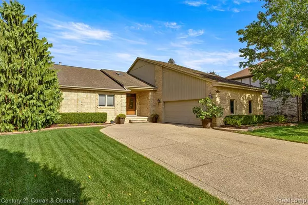Sterling Heights, MI 48313,42049 Farm Lane Court