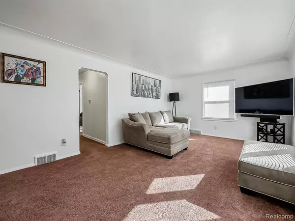 Eastpointe, MI 48021,15329 Veronica Avenue