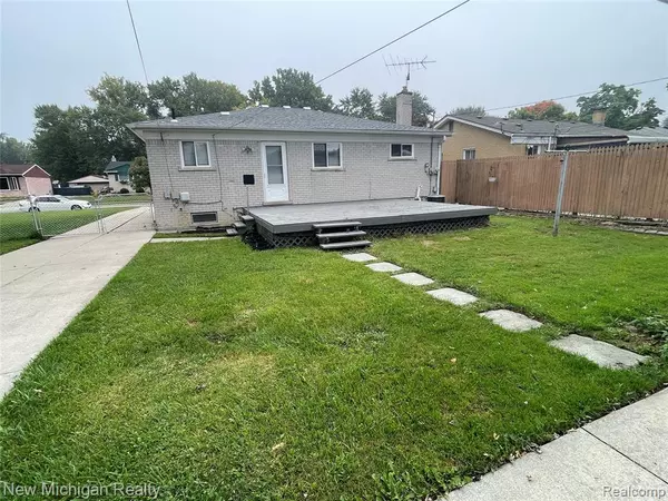 Saint Clair Shores, MI 48082,23730 Lakewood Street