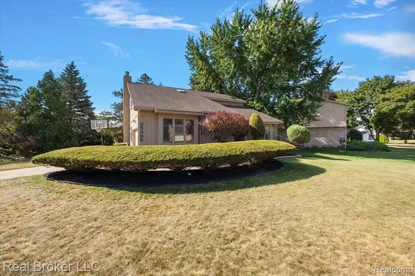Farmington Hills, MI 48331,35095 Savannah Lane
