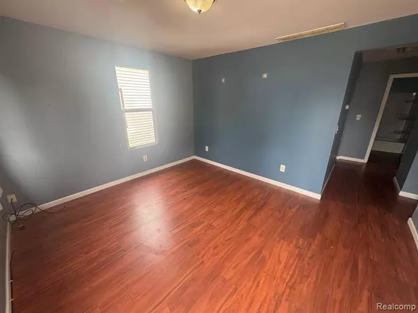 Warren, MI 48089,22532 Sharrow Avenue