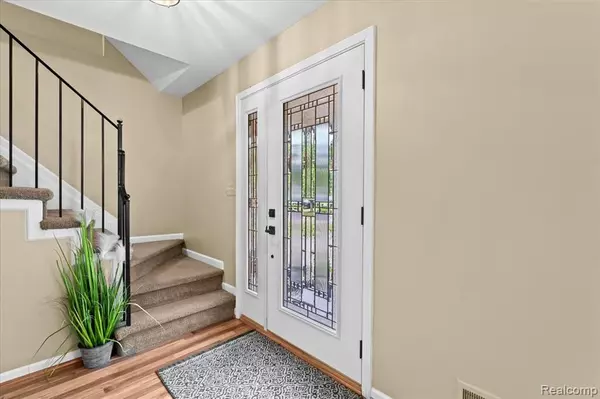 Canton, MI 48188,2435 Woodmont W Drive