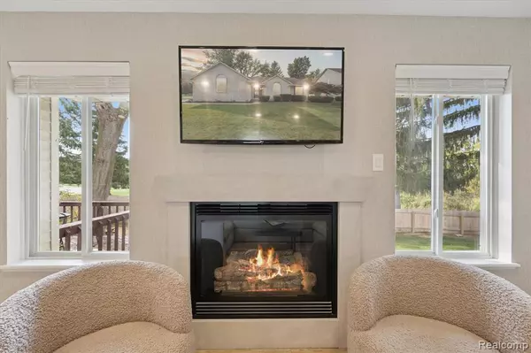 Fenton, MI 48430,2447 Grove Park Road