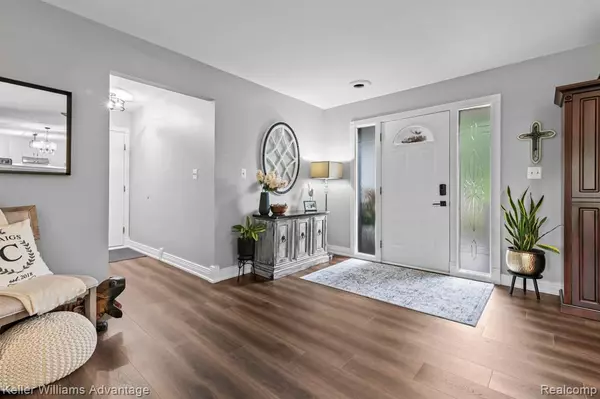 West Bloomfield, MI 48324,2441 Gillham Avenue