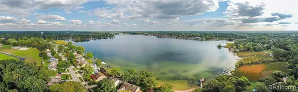 Waterford, MI 48329,3151 Loon Lake Shores Road