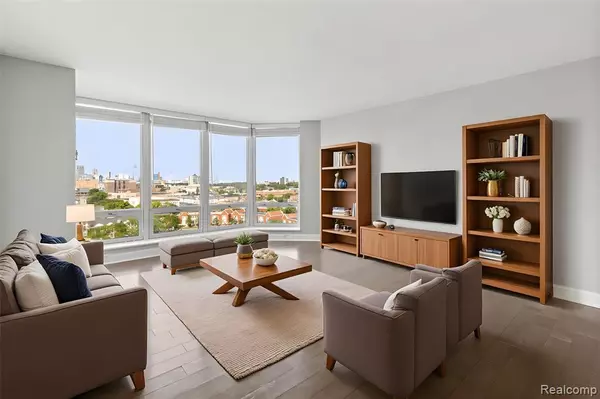 Detroit, MI 48207,250 E HARBORTOWN Drive