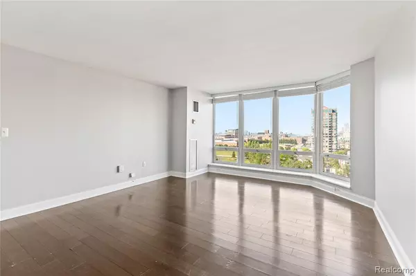 Detroit, MI 48207,250 E HARBORTOWN Drive