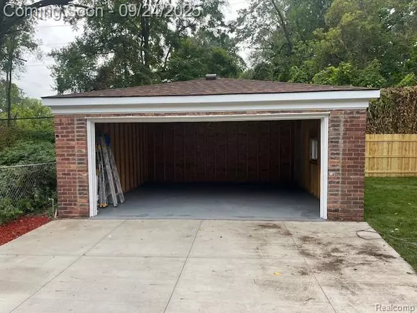 Detroit, MI 48219,17601 Patton Street