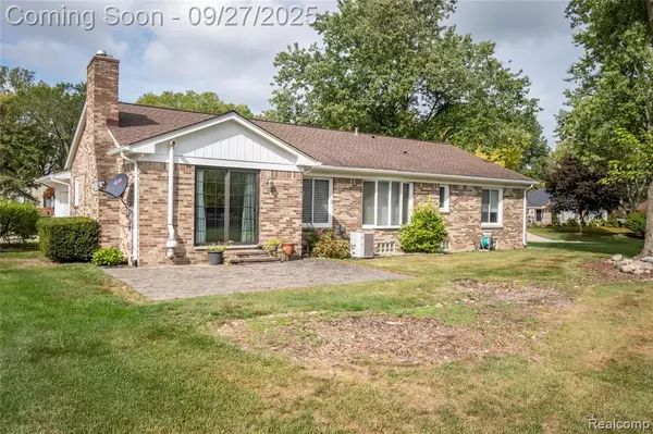 Bloomfield, MI 48304,1797 Brookview Circle