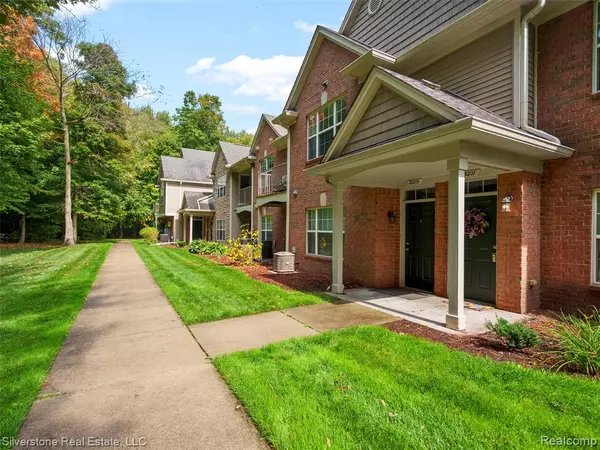 Shelby Twp, MI 48317,49207 W Woods Drive