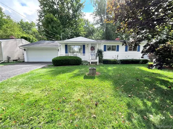6272 Elro Street, Burton, MI 48509