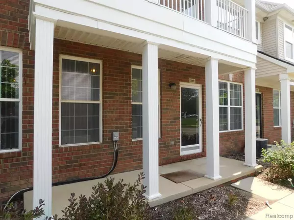 Sterling Heights, MI 48314,3907 CHERRY CREEK Lane