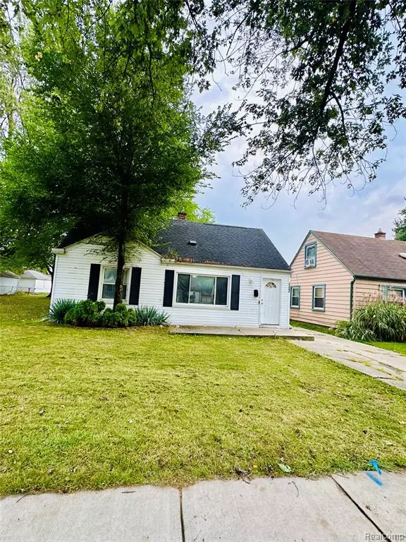 Eastpointe, MI 48021,17082 Lincoln Avenue