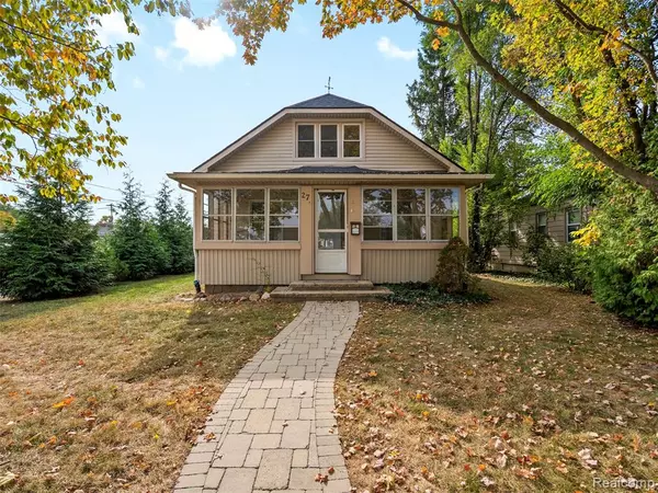 27 Nakota Street, Clawson, MI