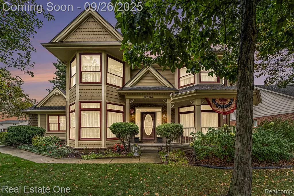 Troy, MI 48085,6764 Redford Circle