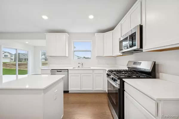 Chelsea, MI 48118,707 Knollwood Bend