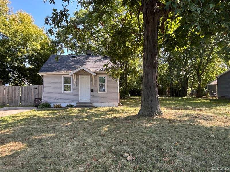 5939 Mayfair Street, Taylor, MI 48180