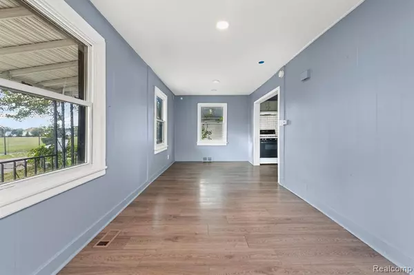 Pontiac, MI 48340,790 Parkwood Avenue