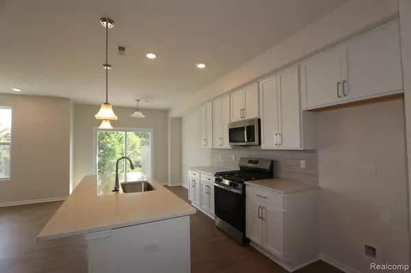Saline, MI 48176,1502 SALT SPRINGS Drive