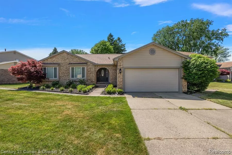 34058 Gable Drive, Livonia, MI 48152