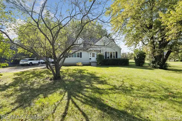 Canton, MI 48188,49035 Geddes Road