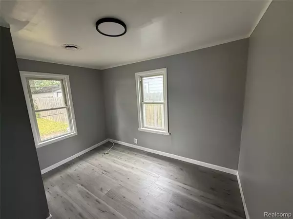 Taylor, MI,6460 Oak Street