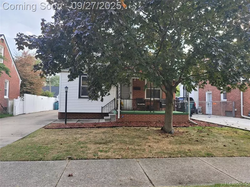 1773 Riverbank Street, Lincoln Park, MI 48146