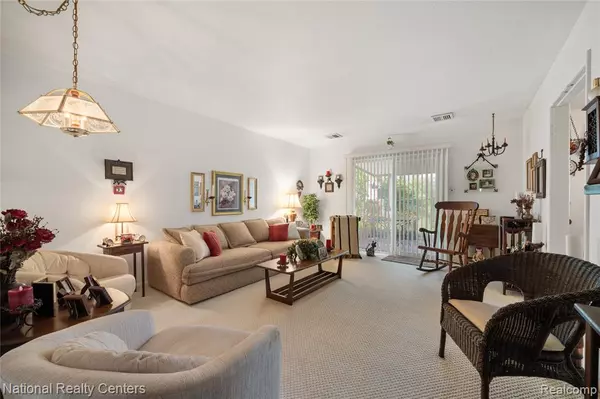 Farmington Hills, MI 48336,30223 Astor Street