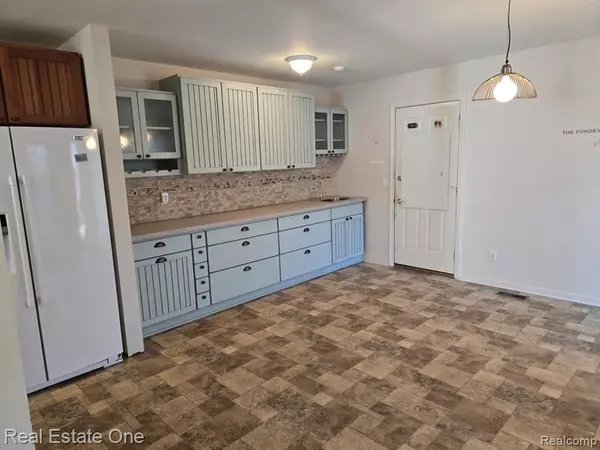 Canton, MI 48187,44609 Meadowcreek Lane