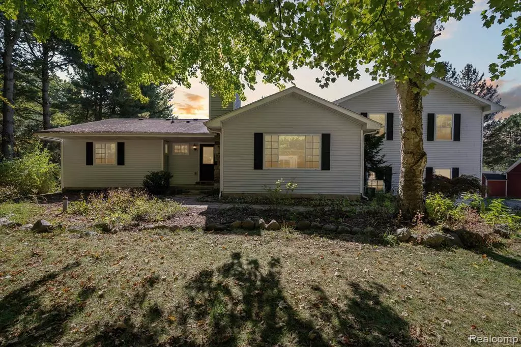 Howell, MI 48843,2860 E Coon Lake Road