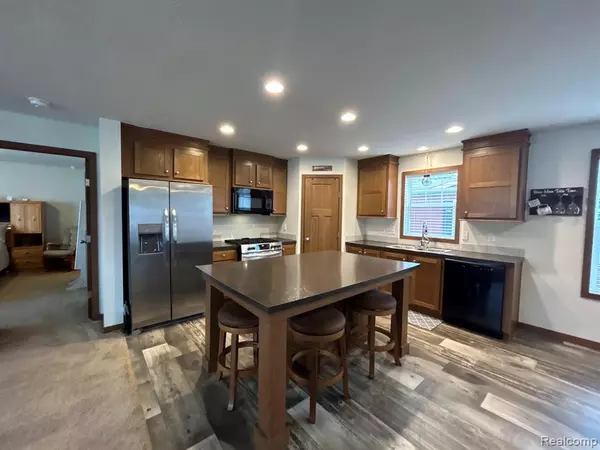 Fenton, MI 48430,9680 Townsquare Boulevard