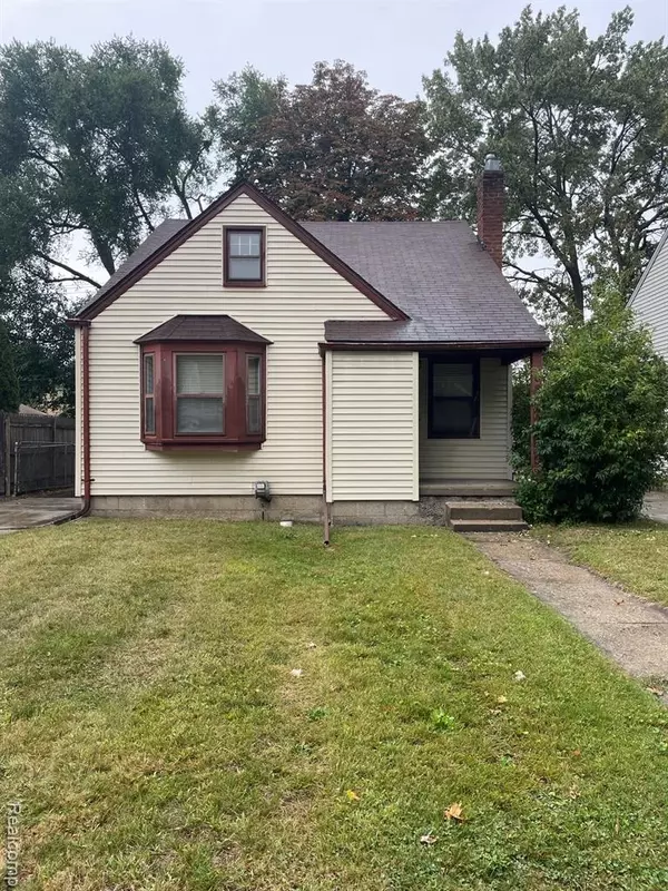 Royal Oak, MI 48067,823 E 2nd Street