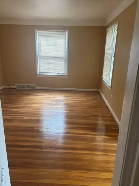 18696 Gruebner Street, Detroit, MI 48234