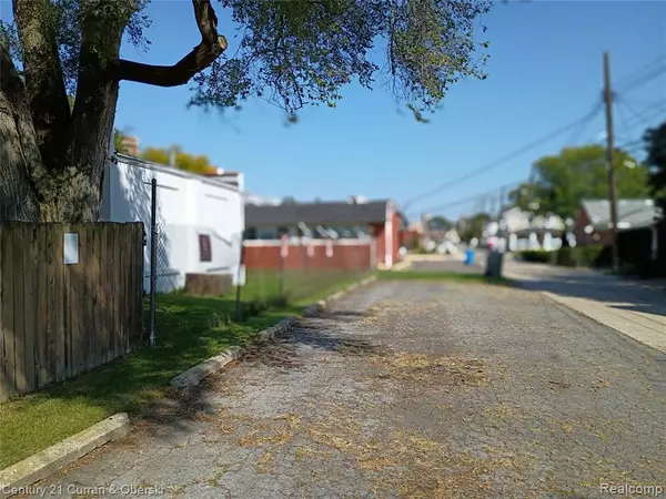 Dearborn, MI 48124,1841 Monroe Street