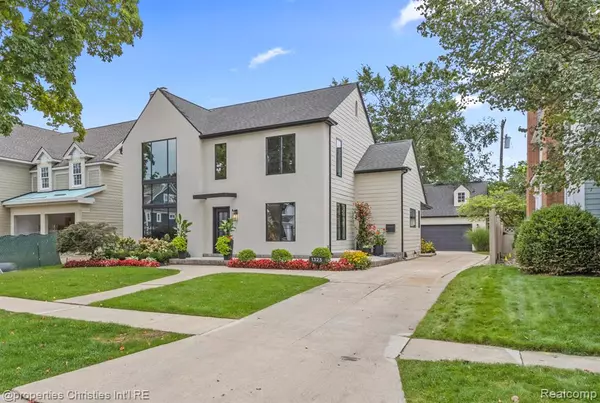 Birmingham, MI 48009,1323 Washington Boulevard
