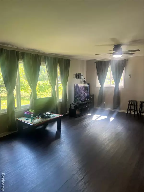 Flushing, MI 48433,7451 Johnson W Road