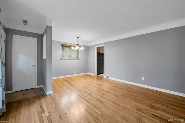 Roseville, MI 48066,16531 Frazho Road