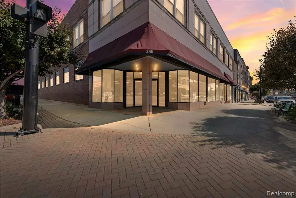 Port Huron, MI 48060,250 Huron Avenue