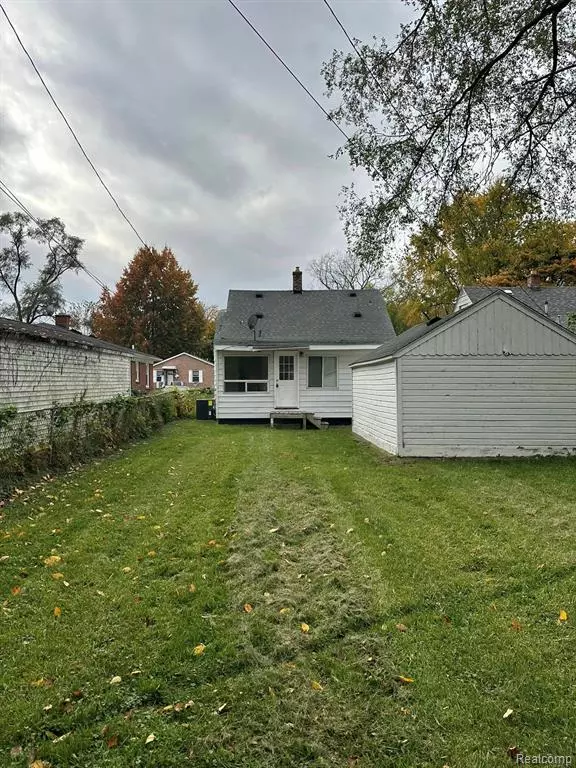 Redford, MI 48240,18850 Dalby