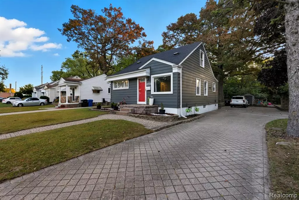 Redford, MI 48240,20504 Kinloch