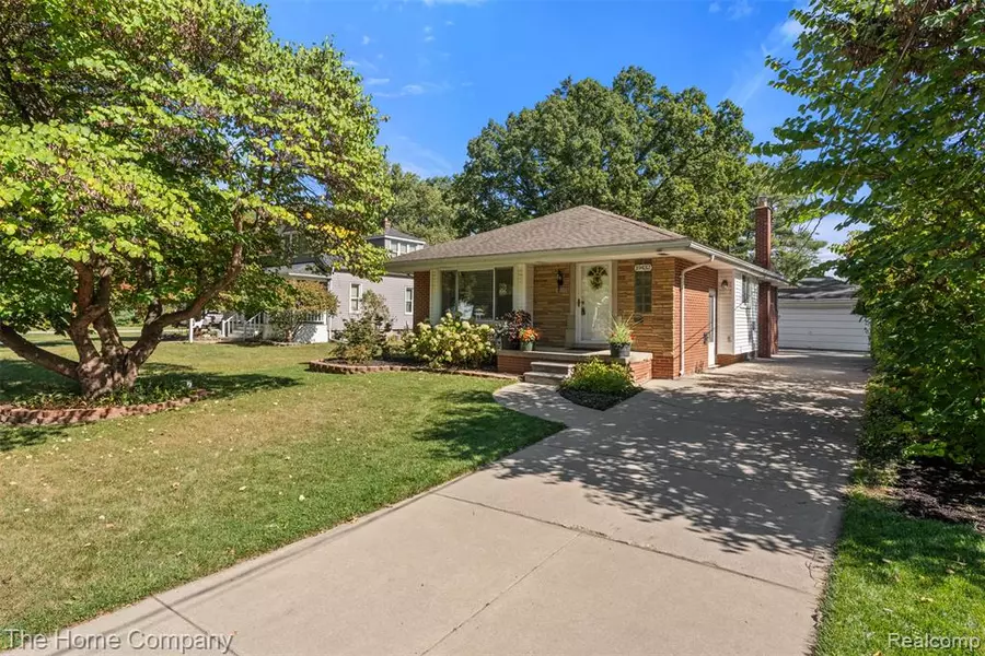 19432 Gaylord, Redford, MI 48240