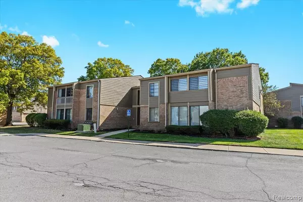Southfield, MI 48075,16245 Roanoke Street